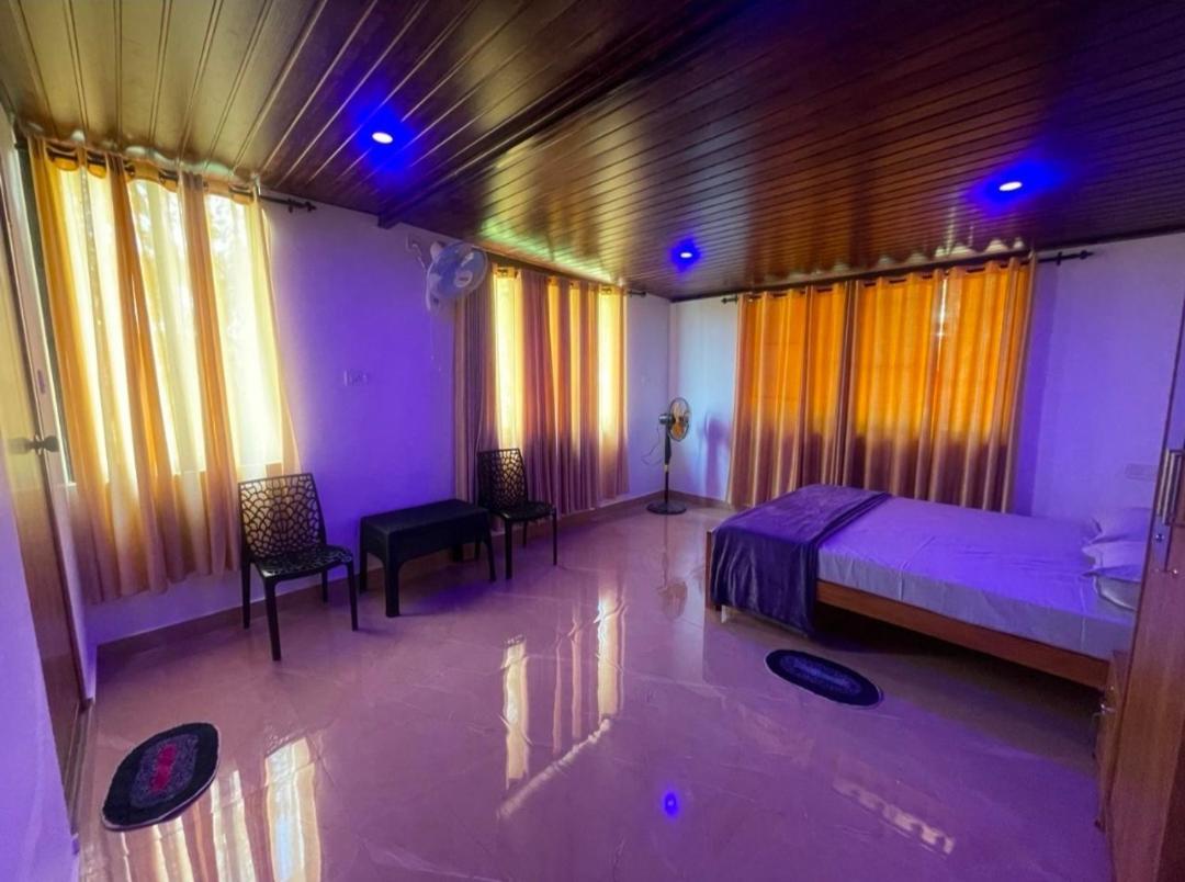 Tjmaryland Villa Pinangode Exterior photo